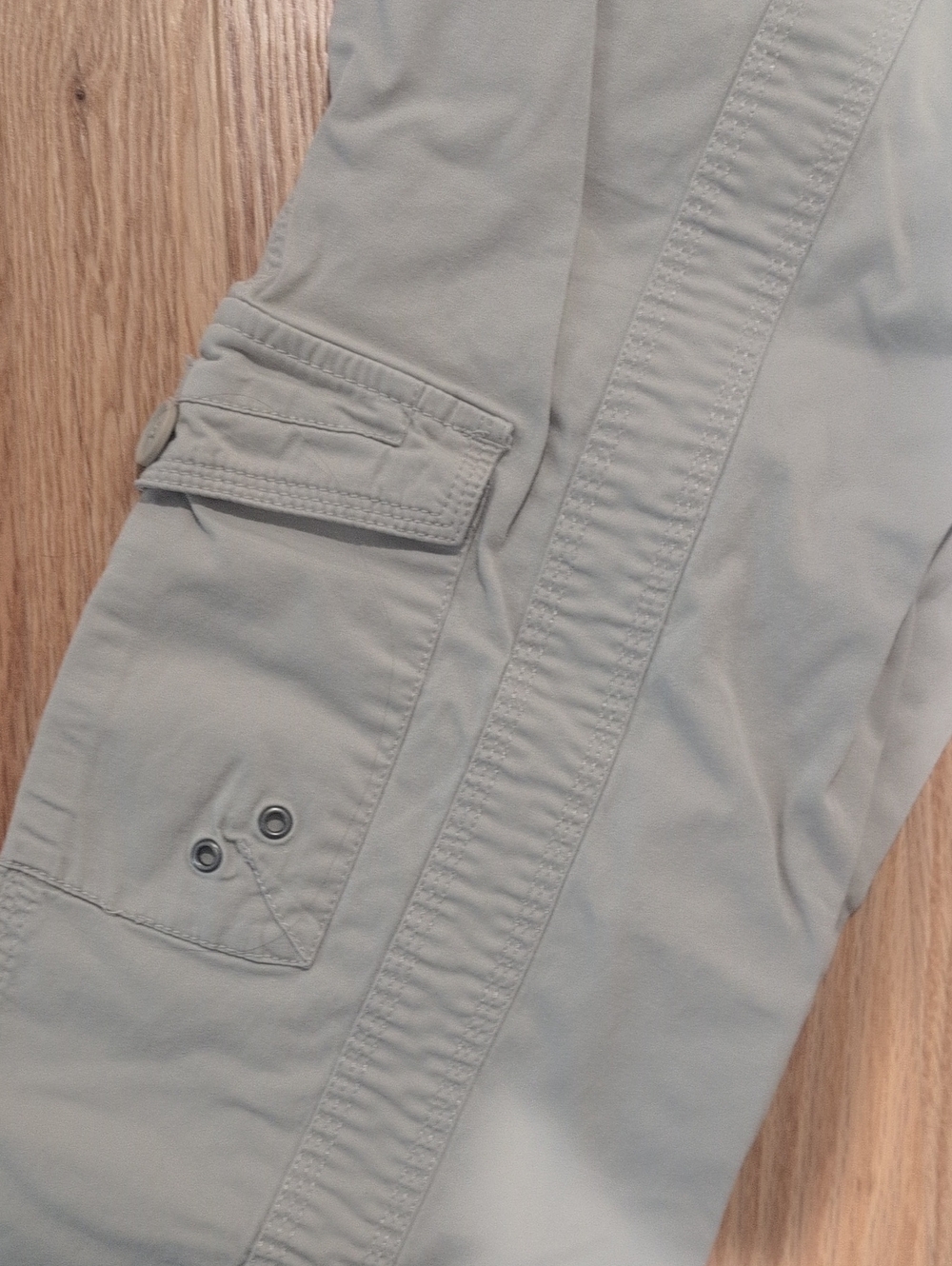 Women's Lightweight Cargo Pants in Light Beige - Picture 7 of 8